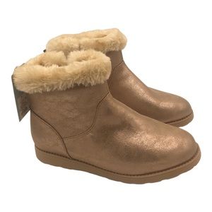 New Cat & Jack Size 5 Girls Mila Shearling Booties Faux Fur Gold Zip Round Toe
